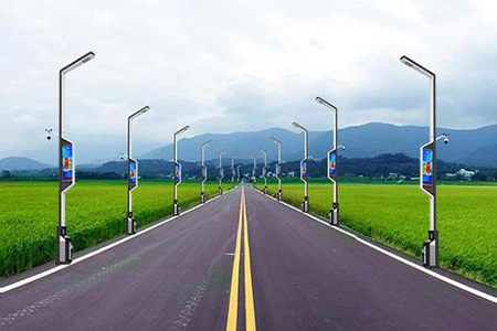 智慧灯杆广泛应用于城市、园区、社区、道路照明、隧道照明、景观亮化照明、工业照明、大桥照明、小区照明等场景。每个场景都有相应的差异，灯杆的功能必须跟随场景差异变化而可选择配置功能，才能广泛契合各个应用场景。