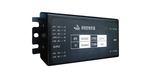 单/双灯控制器，对所接负载（灯具）实现单独送电与断电操作、LED灯具无极调光、灯具电参量采集、灯杆监测控制、远程在线升级等功能。