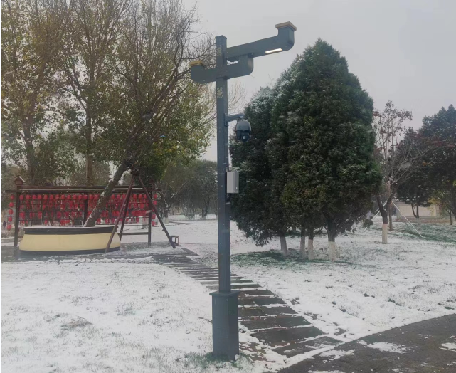 多功能智慧杆系统 image.png